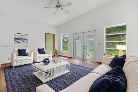 Casa en venta en Boynton Beach, Florida, 3 dormitorios, 173.91 m2 № 1930686 - foto 8