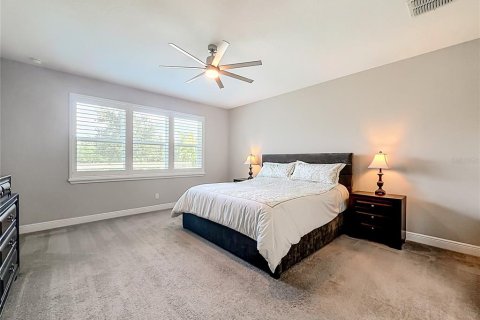 House in Lutz, Florida 4 bedrooms, 236.9 sq.m. № 2259251 - photo 15
