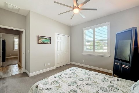 House in Lutz, Florida 4 bedrooms, 236.9 sq.m. № 2259251 - photo 30
