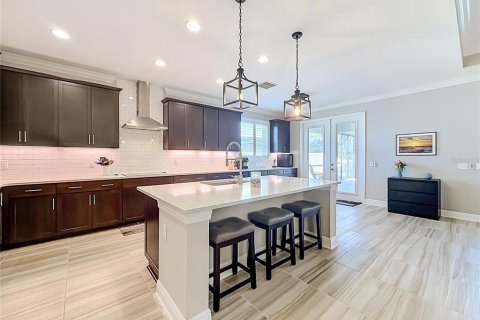 House in Lutz, Florida 4 bedrooms, 236.9 sq.m. № 2259251 - photo 9