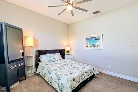 House in Lutz, Florida 4 bedrooms, 236.9 sq.m. № 2259251 - photo 29