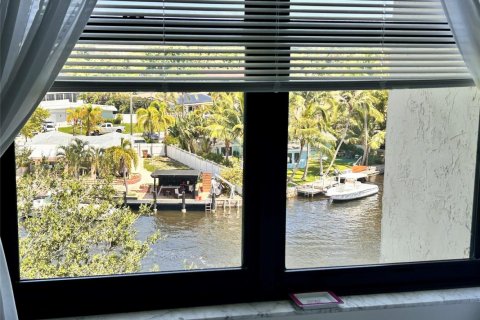 Condo in Boca Raton, Florida, 2 bedrooms  № 2392576 - photo 2
