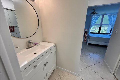 Condo in Boca Raton, Florida, 2 bedrooms  № 2392576 - photo 6
