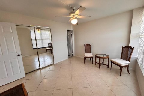 Condo in Boca Raton, Florida, 2 bedrooms  № 2392576 - photo 11