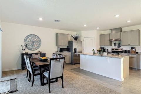 House in New Smyrna Beach, Florida 4 bedrooms, 172.33 sq.m. № 1829934 - photo 10