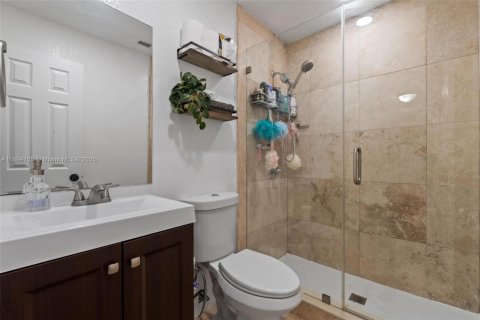 Townhouse in Miami Gardens, Florida 3 bedrooms, 107.49 sq.m. № 1949502 - photo 13