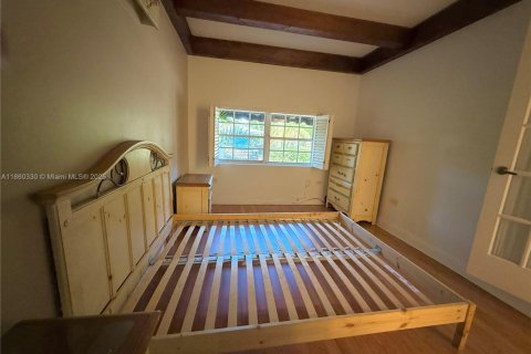 House in Miami, Florida 3 bedrooms, 122.63 sq.m. № 1889550 - photo 7