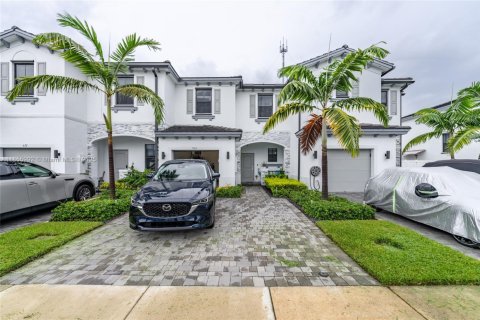 Townhouse in Miami Gardens, Florida 3 bedrooms, 124.86 sq.m. № 1960119 - photo 23