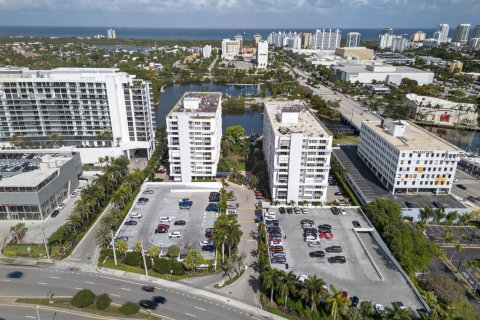 Copropriété à vendre à Fort Lauderdale, Floride: 2 chambres, 138.52 m2 № 2193352 - photo 21