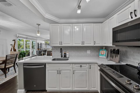 Copropriété à vendre à Fort Lauderdale, Floride: 2 chambres, 138.52 m2 № 2193352 - photo 10