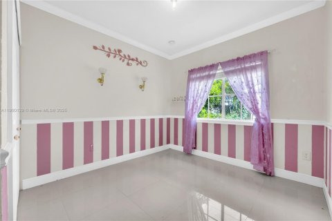 Villa ou maison à vendre à Homestead, Floride: 4 chambres, 172.52 m2 № 1953955 - photo 11
