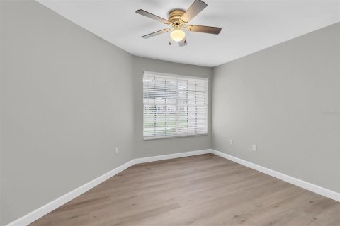 Condo in Port Richey, Florida, 2 bedrooms № 2156800 - photo 30