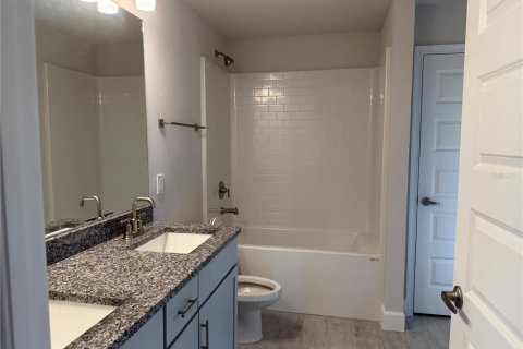 House in Port Charlotte, Florida 4 bedrooms, 216.46 sq.m. № 1559453 - photo 11