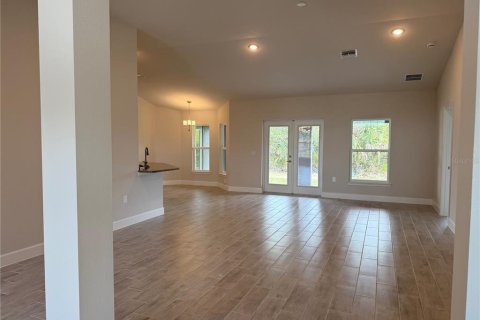 House in Port Charlotte, Florida 4 bedrooms, 216.46 sq.m. № 1559453 - photo 8