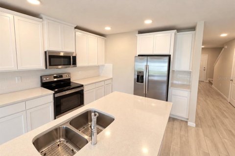 Touwnhouse à vendre à Orlando, Floride: 3 chambres, 145.76 m2 № 2386695 - photo 8