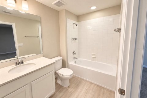 Touwnhouse à vendre à Orlando, Floride: 3 chambres, 145.76 m2 № 2386695 - photo 27