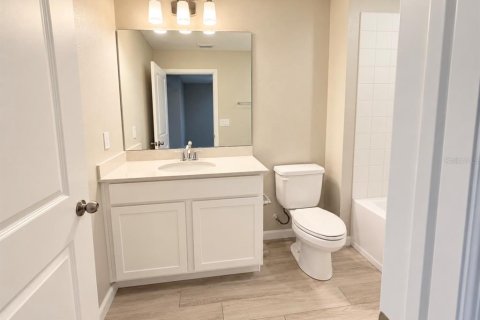 Touwnhouse à vendre à Orlando, Floride: 3 chambres, 145.76 m2 № 2386695 - photo 28