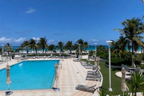 Condominio en venta en Miami Beach, Florida, 50.63 m2 № 1862104 - foto 26