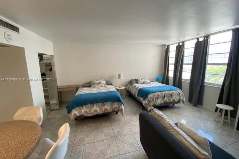 Condominio en venta en Miami Beach, Florida, 50.63 m2 № 1862104 - foto 3