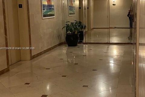 Condominio en venta en Miami Beach, Florida, 50.63 m2 № 1862104 - foto 29