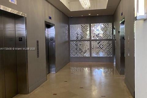 Condominio en venta en Miami Beach, Florida, 50.63 m2 № 1862104 - foto 25