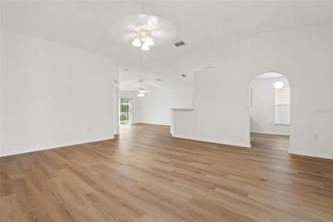 Villa ou maison à louer à Wesley Chapel, Floride: 3 chambres, 150.22 m2 № 2402983 - photo 26