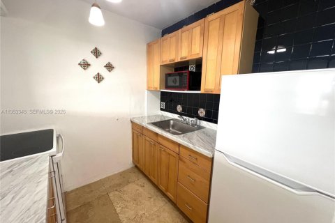 Copropriété à louer à North Bay Village, Floride: 1 chambre, 64.57 m2 № 2008824 - photo 10