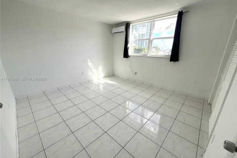 Copropriété à louer à North Bay Village, Floride: 1 chambre, 64.57 m2 № 2008824 - photo 20