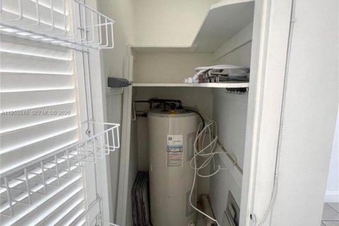 Copropriété à louer à North Bay Village, Floride: 1 chambre, 64.57 m2 № 2008824 - photo 15