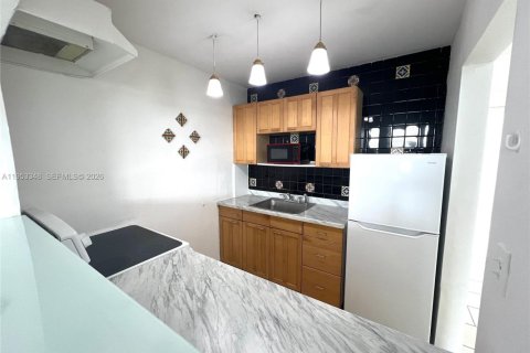 Copropriété à louer à North Bay Village, Floride: 1 chambre, 64.57 m2 № 2008824 - photo 9