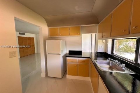 Купить кондоминиум в Санни-Айлс-Бич, Флорида 1 спальня, 71.26м2, № 1965968 - фото 9