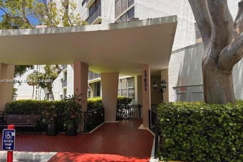 Купить кондоминиум в Санни-Айлс-Бич, Флорида 1 спальня, 71.26м2, № 1965968 - фото 21