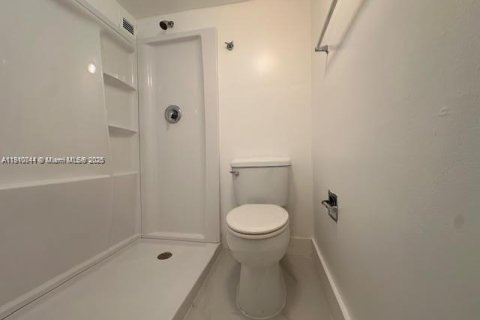 Купить кондоминиум в Санни-Айлс-Бич, Флорида 1 спальня, 71.26м2, № 1965968 - фото 14