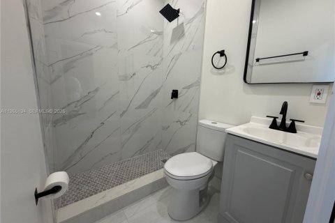 Propiedad comercial en alquiler en Cutler Bay, Florida, 1 dormitorio, 104.52 m2 № 2026499 - foto 4