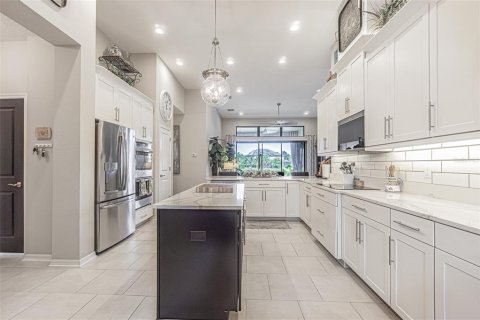 House in Riverview, Florida 4 bedrooms, 253.16 sq.m. № 1885344 - photo 4