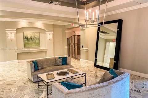 Condo in Hollywood, Florida, 1 bedroom  № 1926250 - photo 28