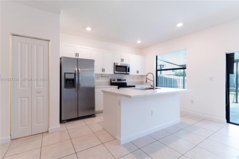 Touwnhouse à louer à Homestead, Floride: 3 chambres, 164.62 m2 № 1987509 - photo 18