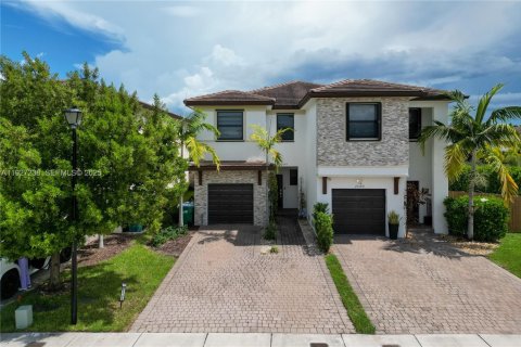 Touwnhouse à louer à Homestead, Floride: 3 chambres, 164.62 m2 № 1987509 - photo 8