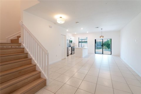 Touwnhouse à louer à Homestead, Floride: 3 chambres, 164.62 m2 № 1987509 - photo 16