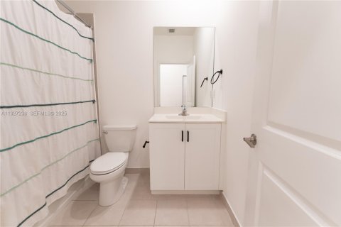 Touwnhouse à louer à Homestead, Floride: 3 chambres, 164.62 m2 № 1987509 - photo 25