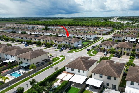 Touwnhouse à louer à Homestead, Floride: 3 chambres, 164.62 m2 № 1987509 - photo 10