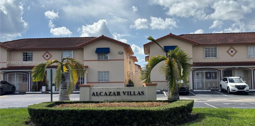 Condo à Hialeah, Floride, 2 chambres № 1945328