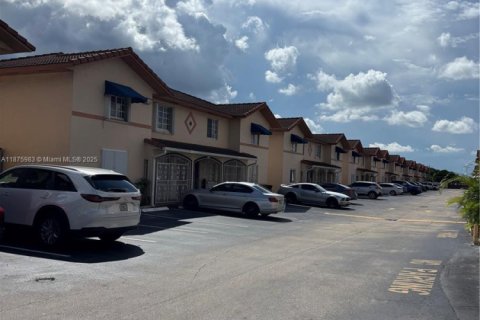 Copropriété à louer à Hialeah, Floride: 2 chambres, 89.19 m2 № 1945328 - photo 18