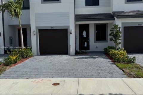 Таунхаус в Хомстед, Флорида 3 спальни, 167.97м2 № 1936629