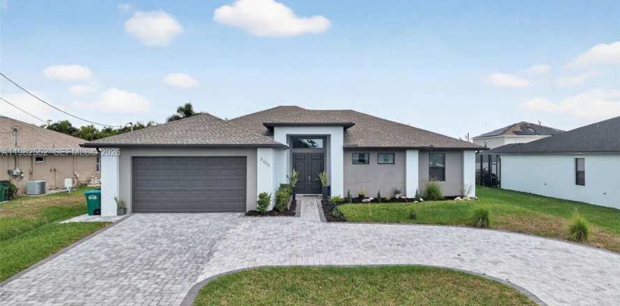 Casa en Cape Coral, Florida 4 dormitorios, 186.73 m2 № 2049674