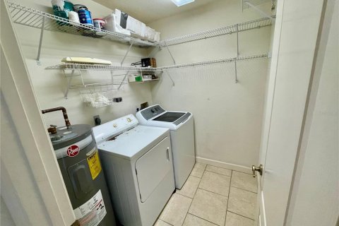 Condo in Punta Gorda, Florida, 2 bedrooms  № 2199088 - photo 28