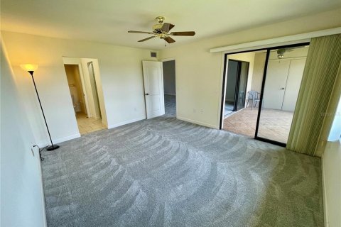 Condo in Punta Gorda, Florida, 2 bedrooms  № 2199088 - photo 18