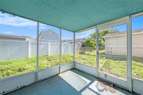 House in New Port Richey, Florida 2 bedrooms, 135.45 sq.m. № 1847107 - photo 23