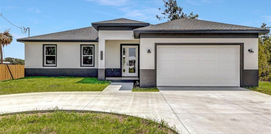 House in Arcadia, Florida 4 bedrooms, 169.64 sq.m. № 2427603