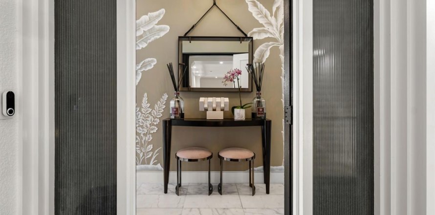 Condominio en Palm Beach, Florida, 2 dormitorios  № 2081864
